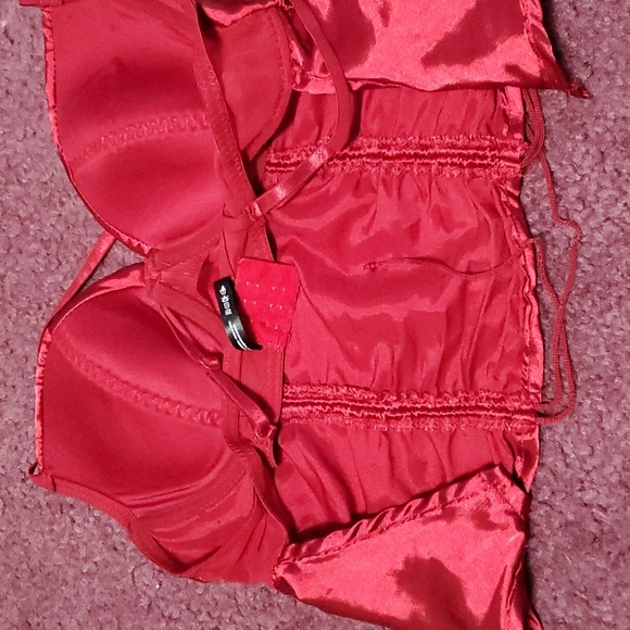 Top - Picture 2 of 3